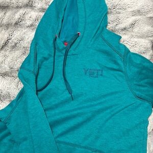 Yeti Hoodie Large